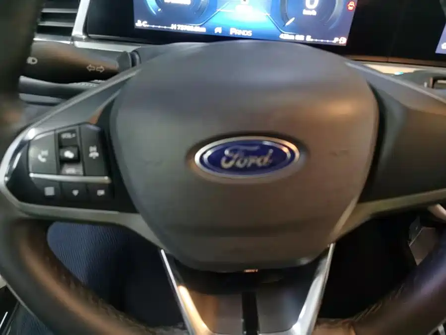 Ford Ford Escort в цвете и кузовом – это идеальный выбор среди китайских автомобилей. Доступная цена и надежность гарантированы.