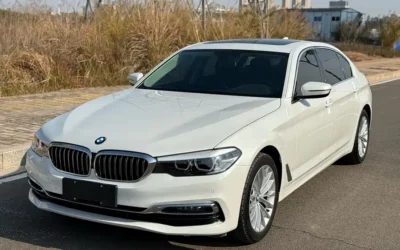 BMW BMW 3 Series в цвете и кузовом – это идеальный выбор среди китайских автомобилей. Доступная цена и надежность гарантированы.