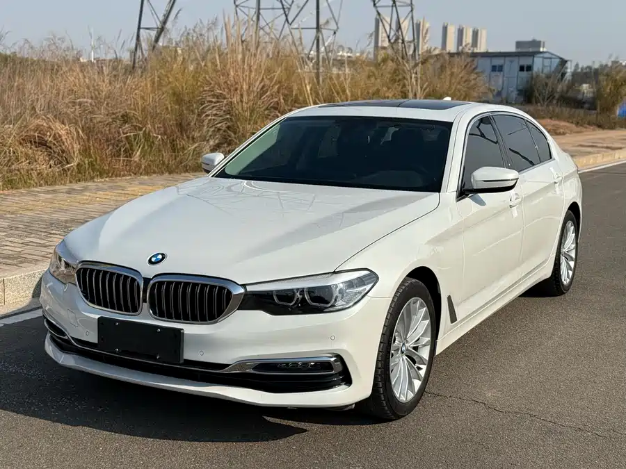 BMW BMW 5 Series в цвете и кузовом – это идеальный выбор среди китайских автомобилей. Доступная цена и надежность гарантированы.