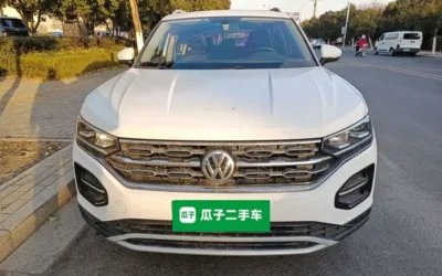 Volkswagen FAW-Volkswagen CC в цвете и кузовом – это идеальный выбор среди китайских автомобилей. Доступная цена и надежность гарантированы.