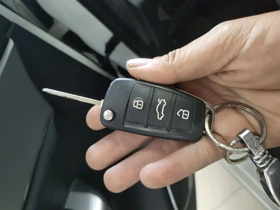 Xiaomi auto Xiaomi SU7 в цвете и кузовом – это идеальный выбор среди китайских автомобилей. Доступная цена и надежность гарантированы.