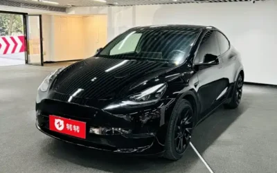 Tesla Tesla Model 3 в цвете и кузовом – это идеальный выбор среди китайских автомобилей. Доступная цена и надежность гарантированы.