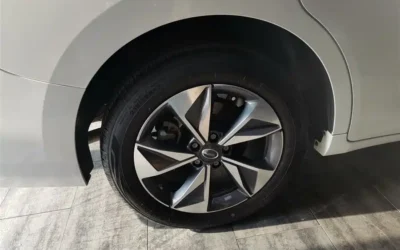 Land Rover Land Rover Discovery в цвете и кузовом – это идеальный выбор среди китайских автомобилей. Доступная цена и надежность гарантированы.