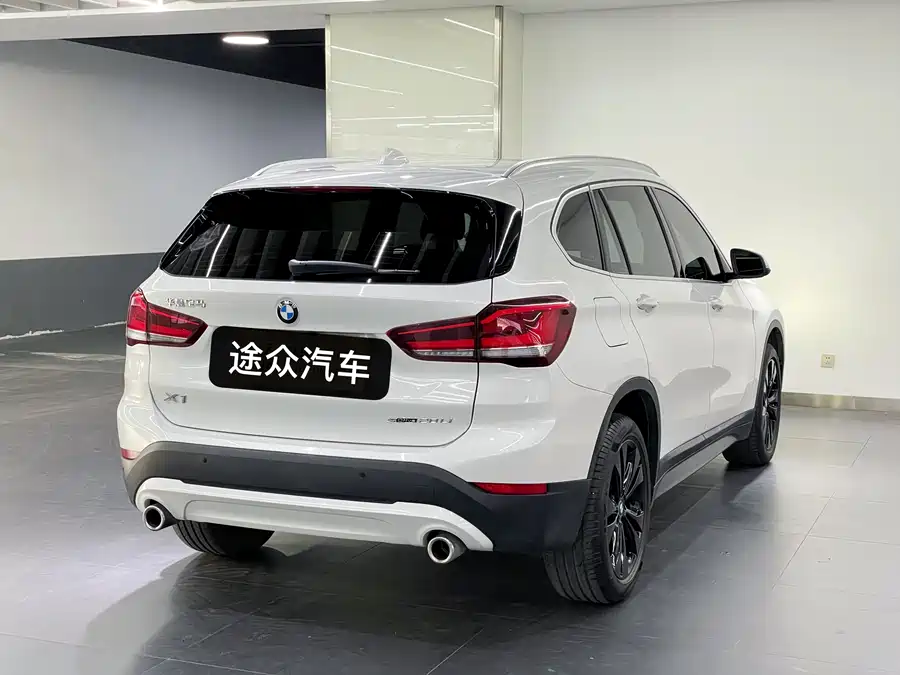 BMW BMW X1 в цвете и кузовом – это идеальный выбор среди китайских автомобилей. Доступная цена и надежность гарантированы.