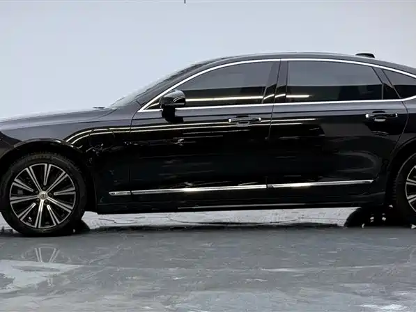 Volvo Volvo S90 в цвете и кузовом – это идеальный выбор среди китайских автомобилей. Доступная цена и надежность гарантированы.