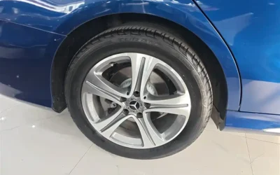 Mercedes-Benz Mercedes-Benz C-Class в цвете и кузовом – это идеальный выбор среди китайских автомобилей. Доступная цена и надежность гарантированы.