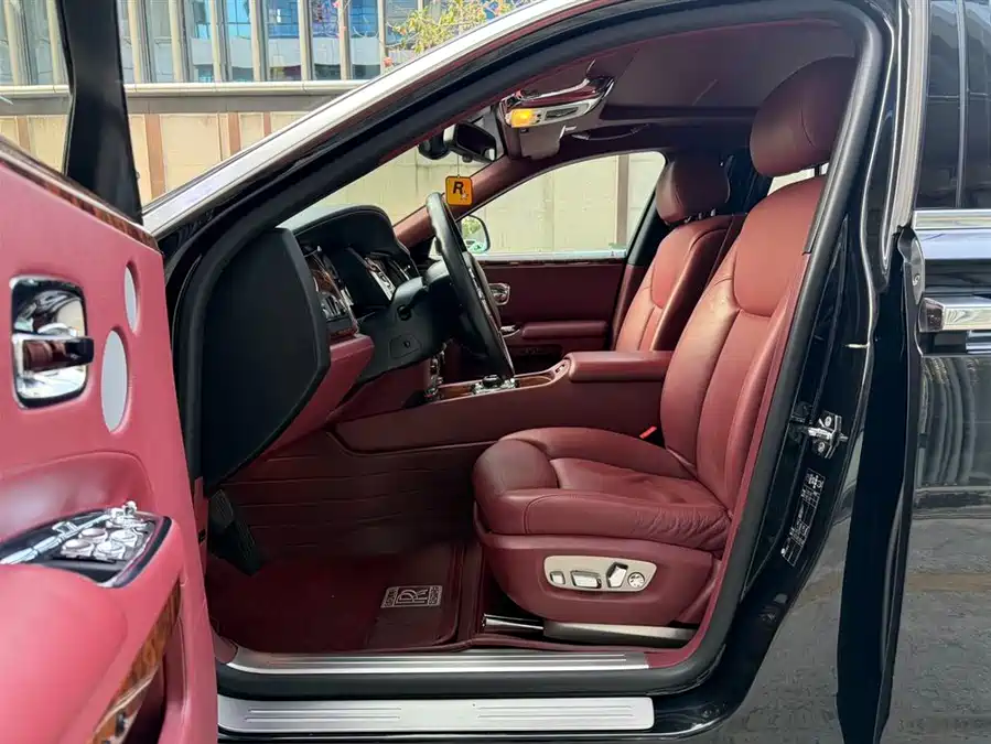 Mercedes-Benz Mercedes-Benz A-Class в цвете и кузовом – это идеальный выбор среди китайских автомобилей. Доступная цена и надежность гарантированы.