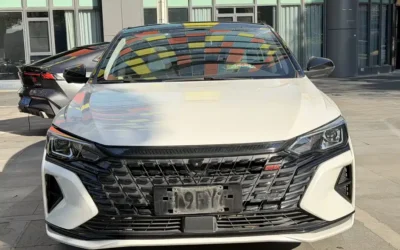 Dongfeng Aeolus Dongfeng Aeolus E70 в цвете и кузовом – это идеальный выбор среди китайских автомобилей. Доступная цена и надежность гарантированы.