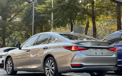 Lexus Lexus в цвете Lexus и кузовом Lexus – это идеальный выбор среди китайских автомобилей. Доступная цена и надежность гарантированы.