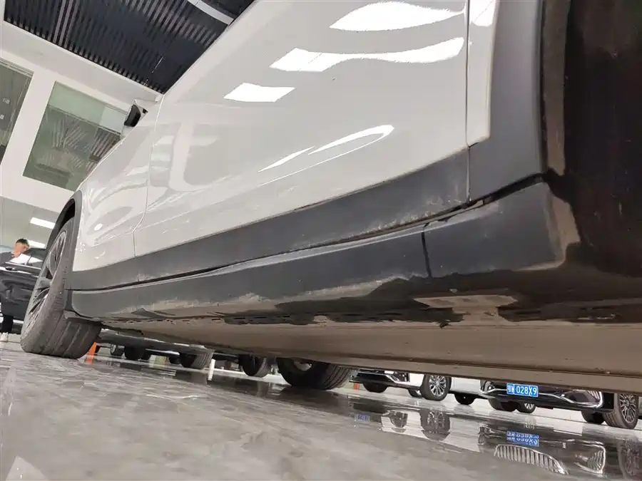 Tesla Tesla Model X в цвете и кузовом – это идеальный выбор среди китайских автомобилей. Доступная цена и надежность гарантированы.
