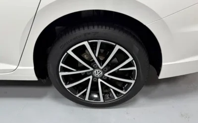Geely Geely Emgrand в цвете и кузовом – это идеальный выбор среди китайских автомобилей. Доступная цена и надежность гарантированы.