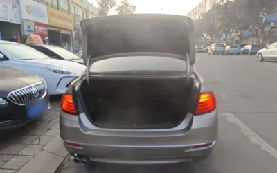 BMW BMW 3 Series в цвете и кузовом – это идеальный выбор среди китайских автомобилей. Доступная цена и надежность гарантированы.