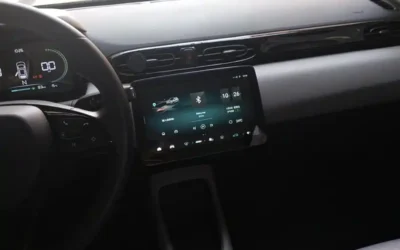 Tesla Tesla Model Y в цвете и кузовом – это идеальный выбор среди китайских автомобилей. Доступная цена и надежность гарантированы.