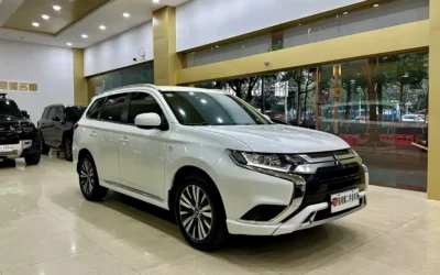 Mitsubishi Mitsubishi в цвете Mitsubishi и кузовом Mitsubishi – это идеальный выбор среди китайских автомобилей. Доступная цена и надежность гарантированы.