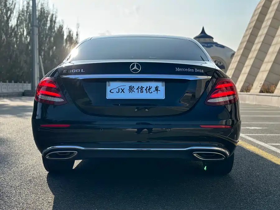 Mercedes-Benz Mercedes-Benz E-Class в цвете и кузовом – это идеальный выбор среди китайских автомобилей. Доступная цена и надежность гарантированы.
