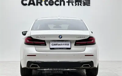 BMW BMW 3 Series в цвете и кузовом – это идеальный выбор среди китайских автомобилей. Доступная цена и надежность гарантированы.