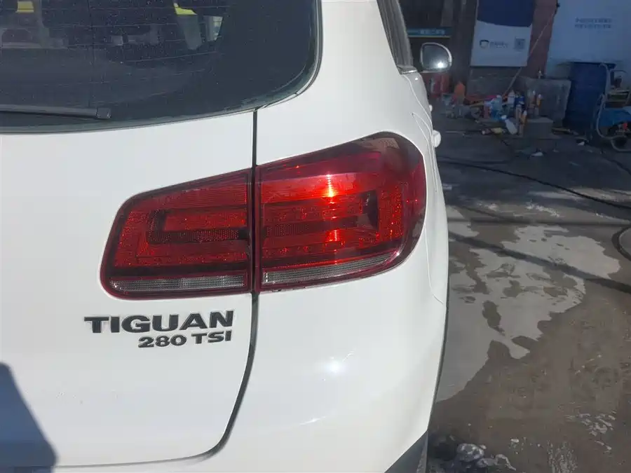 Volkswagen Volkswagen Tiguan в цвете и кузовом – это идеальный выбор среди китайских автомобилей. Доступная цена и надежность гарантированы.