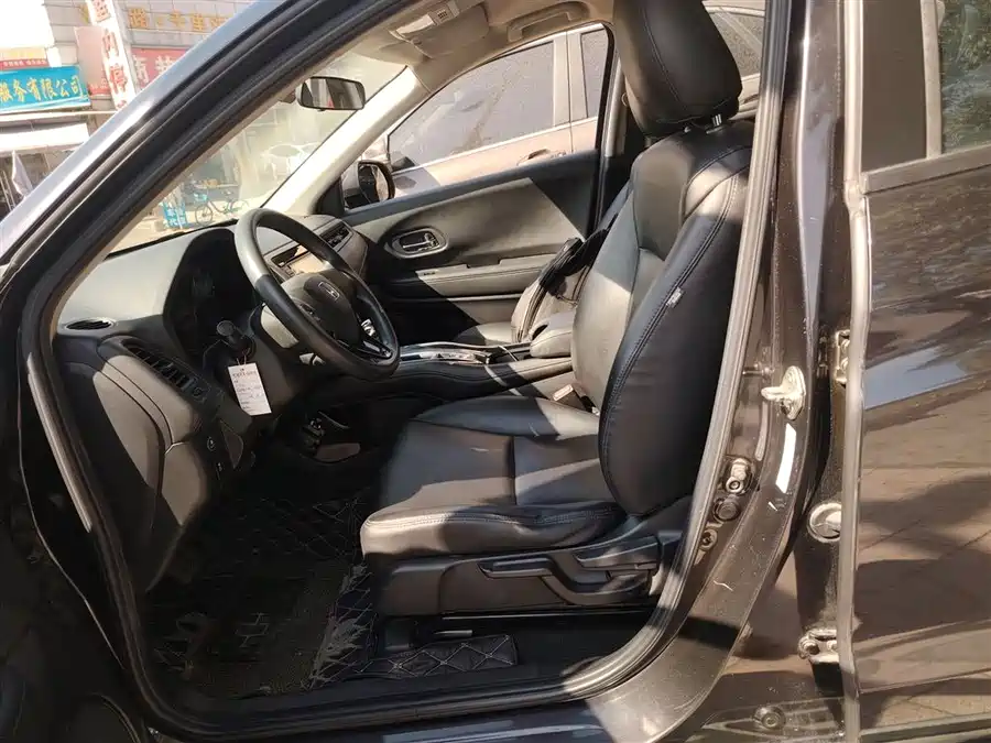 Audi Audi A3 в цвете и кузовом – это идеальный выбор среди китайских автомобилей. Доступная цена и надежность гарантированы.