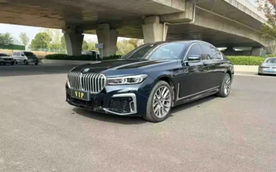 BMW BMW 3 Series в цвете и кузовом – это идеальный выбор среди китайских автомобилей. Доступная цена и надежность гарантированы.