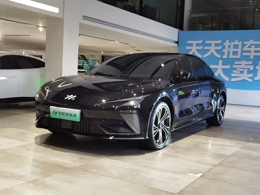 Geely Geely Emgrand GS в цвете и кузовом – это идеальный выбор среди китайских автомобилей. Доступная цена и надежность гарантированы.