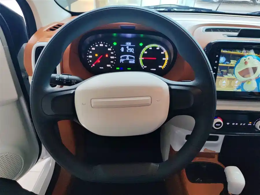 Roewe CLEVER в цвете и кузовом – это идеальный выбор среди китайских автомобилей. Доступная цена и надежность гарантированы.