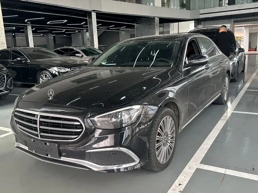 Mercedes-Benz Mercedes-Benz E-Class в цвете и кузовом – это идеальный выбор среди китайских автомобилей. Доступная цена и надежность гарантированы.