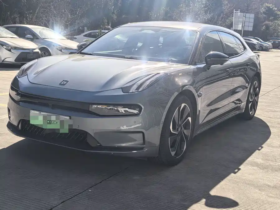 Zeekr Zeekr 001 в цвете и кузовом – это идеальный выбор среди китайских автомобилей. Доступная цена и надежность гарантированы.
