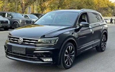 Volkswagen Volkswagen T-ROC в цвете и кузовом – это идеальный выбор среди китайских автомобилей. Доступная цена и надежность гарантированы.