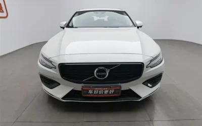 Volvo Volvo C30 в цвете и кузовом – это идеальный выбор среди китайских автомобилей. Доступная цена и надежность гарантированы.