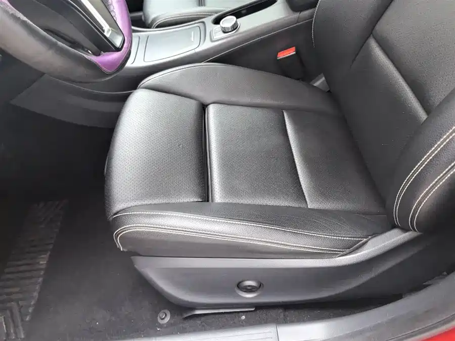 Mercedes-Benz Mercedes-Benz GLA в цвете и кузовом – это идеальный выбор среди китайских автомобилей. Доступная цена и надежность гарантированы.