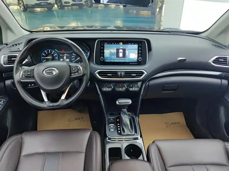 GAC Trumpchi Trumpchi GS4 в цвете и кузовом – это идеальный выбор среди китайских автомобилей. Доступная цена и надежность гарантированы.
