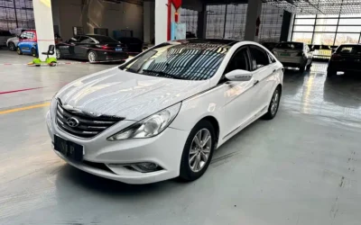 Hyundai Hyundai Elantra в цвете и кузовом – это идеальный выбор среди китайских автомобилей. Доступная цена и надежность гарантированы.