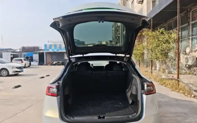 Tesla Tesla Model X в цвете и кузовом – это идеальный выбор среди китайских автомобилей. Доступная цена и надежность гарантированы.