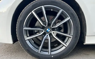 BMW BMW 1 Series в цвете и кузовом – это идеальный выбор среди китайских автомобилей. Доступная цена и надежность гарантированы.