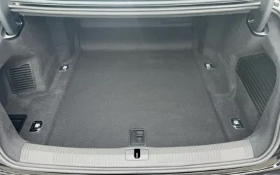 Audi Audi A8 в цвете и кузовом – это идеальный выбор среди китайских автомобилей. Доступная цена и надежность гарантированы.