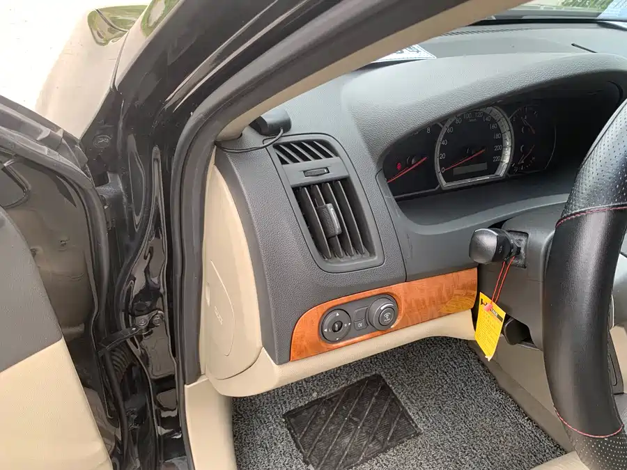 Chevrolet Chevrolet Epica в цвете и кузовом – это идеальный выбор среди китайских автомобилей. Доступная цена и надежность гарантированы.
