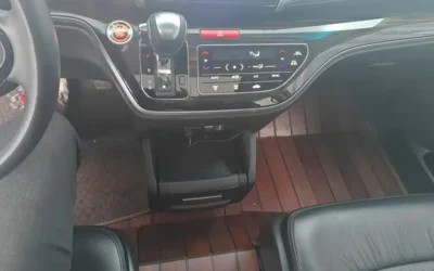 Land Rover Land Rover Discovery в цвете и кузовом – это идеальный выбор среди китайских автомобилей. Доступная цена и надежность гарантированы.