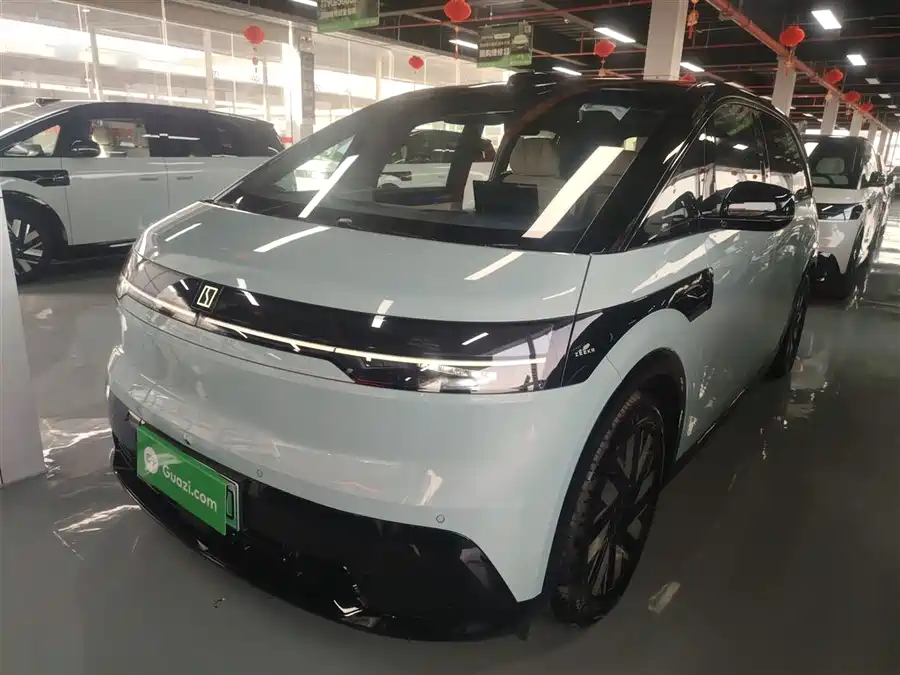 Changan Nevo Changan Nevo Q07 в цвете и кузовом – это идеальный выбор среди китайских автомобилей. Доступная цена и надежность гарантированы.
