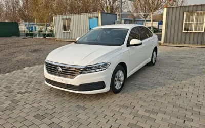 Volkswagen Volkswagen T-ROC в цвете и кузовом – это идеальный выбор среди китайских автомобилей. Доступная цена и надежность гарантированы.