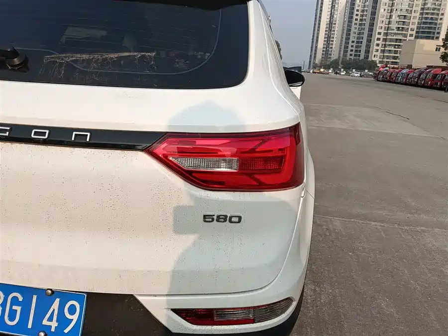 Dongfeng FENGON FENGON 580 в цвете и кузовом – это идеальный выбор среди китайских автомобилей. Доступная цена и надежность гарантированы.