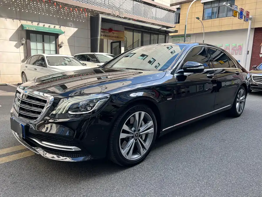 Mercedes-Benz Mercedes-Benz S-Class в цвете и кузовом – это идеальный выбор среди китайских автомобилей. Доступная цена и надежность гарантированы.