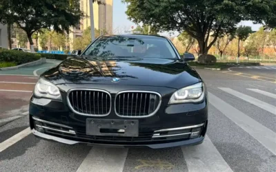BMW BMW 7 Series в цвете и кузовом – это идеальный выбор среди китайских автомобилей. Доступная цена и надежность гарантированы.