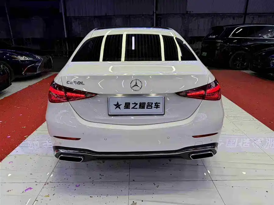 Mercedes-Benz Mercedes-Benz S-Class в цвете и кузовом – это идеальный выбор среди китайских автомобилей. Доступная цена и надежность гарантированы.