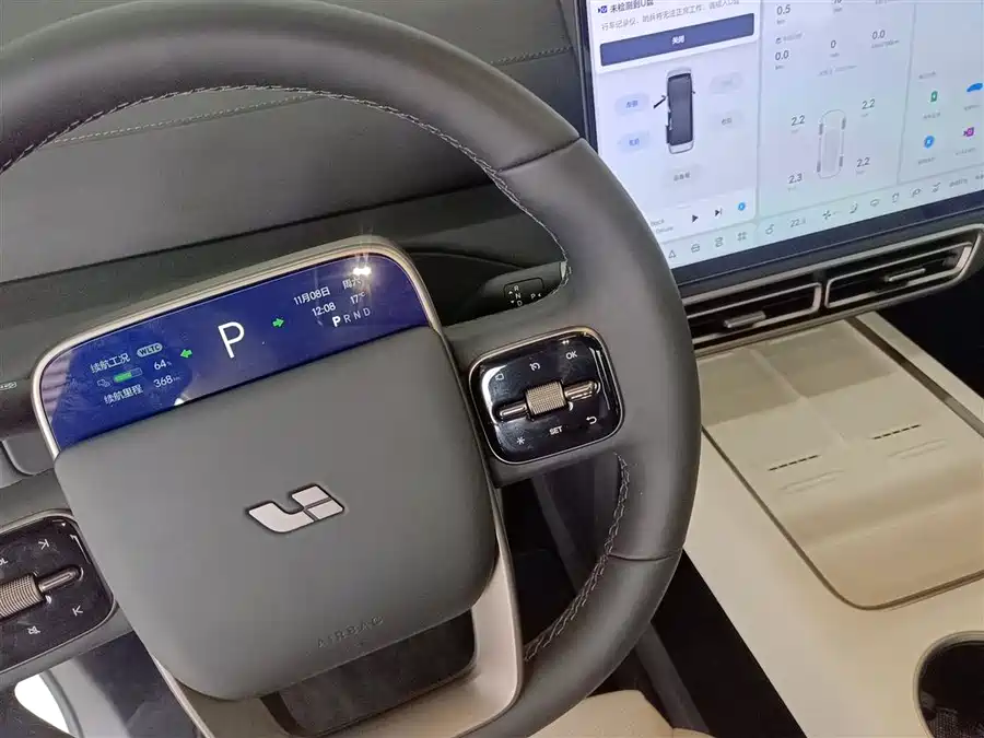 Lexus Lexus ES в цвете и кузовом – это идеальный выбор среди китайских автомобилей. Доступная цена и надежность гарантированы.