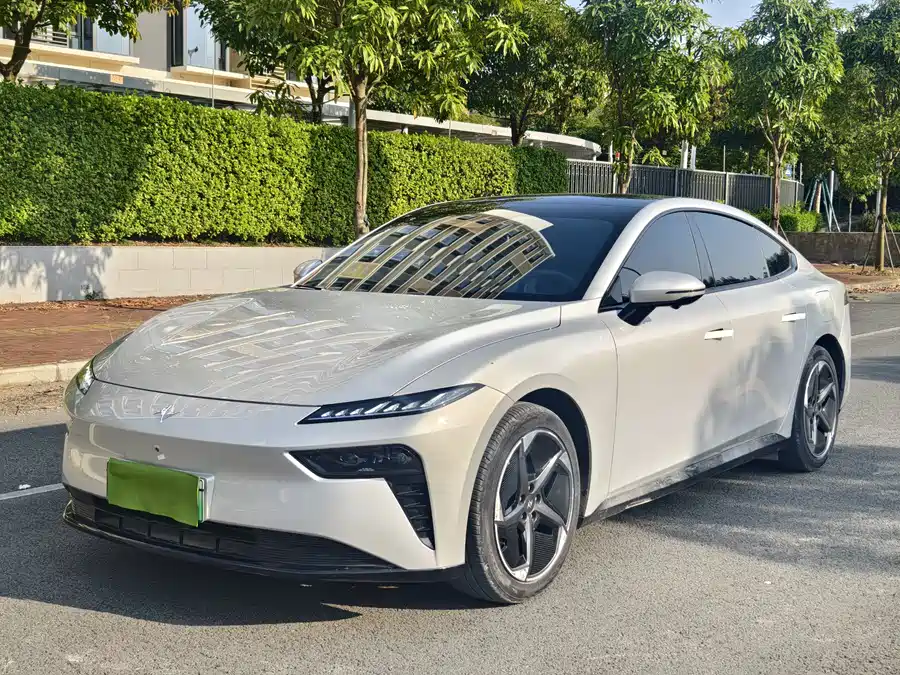 Peugeot Peugeot 508 в цвете и кузовом – это идеальный выбор среди китайских автомобилей. Доступная цена и надежность гарантированы.