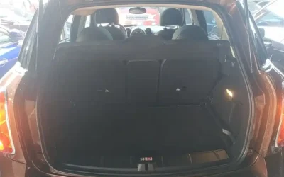MINI MINI JCW в цвете и кузовом – это идеальный выбор среди китайских автомобилей. Доступная цена и надежность гарантированы.