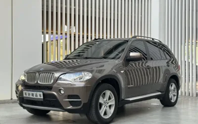 BMW BMW 3 Series в цвете и кузовом – это идеальный выбор среди китайских автомобилей. Доступная цена и надежность гарантированы.