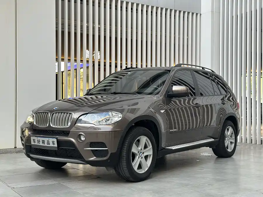 BMW BMW X5 в цвете и кузовом – это идеальный выбор среди китайских автомобилей. Доступная цена и надежность гарантированы.