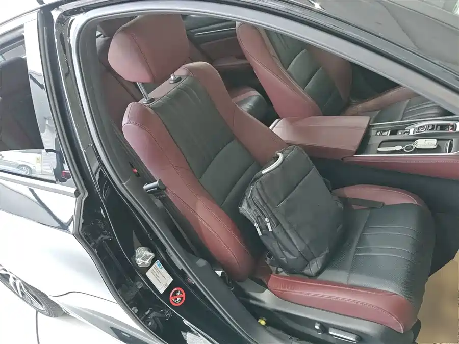 LEAPMOTOR Leapmotor C11 в цвете и кузовом – это идеальный выбор среди китайских автомобилей. Доступная цена и надежность гарантированы.