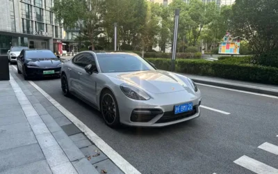 Porsche Porsche 718 в цвете и кузовом – это идеальный выбор среди китайских автомобилей. Доступная цена и надежность гарантированы.